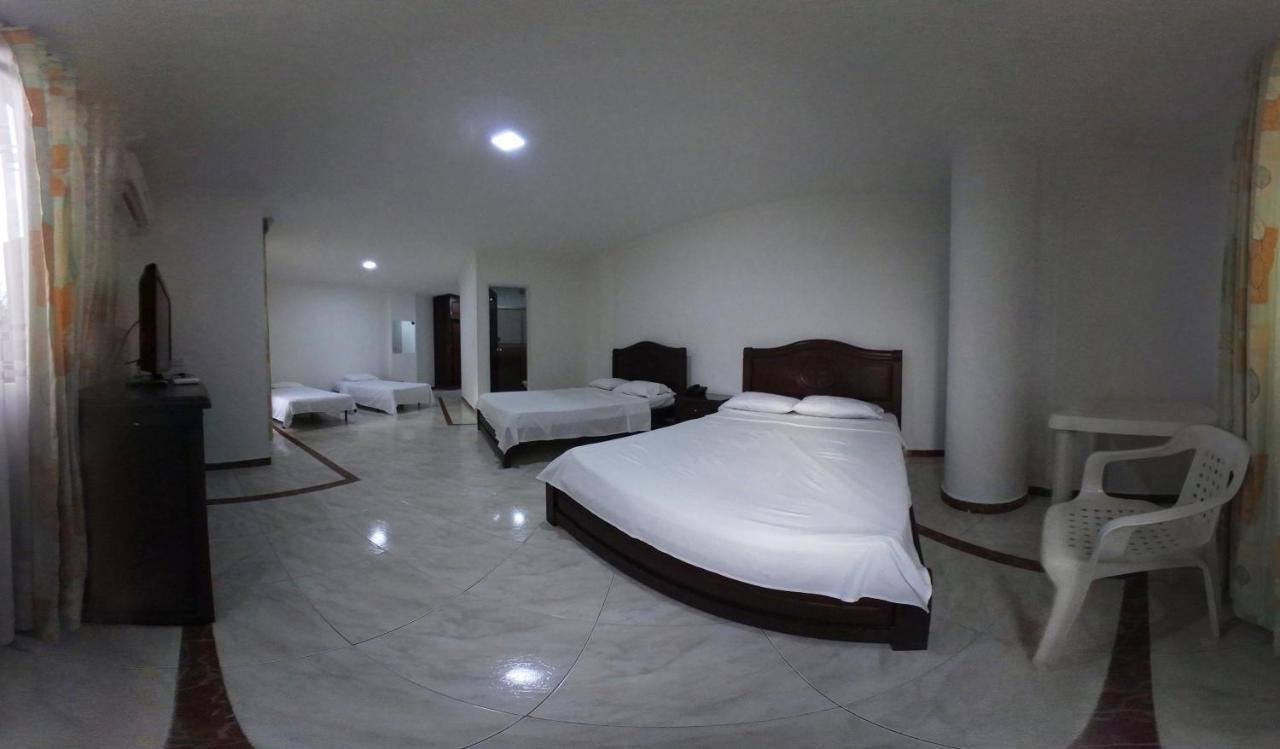 Zahira Hotel Melgar Luaran gambar