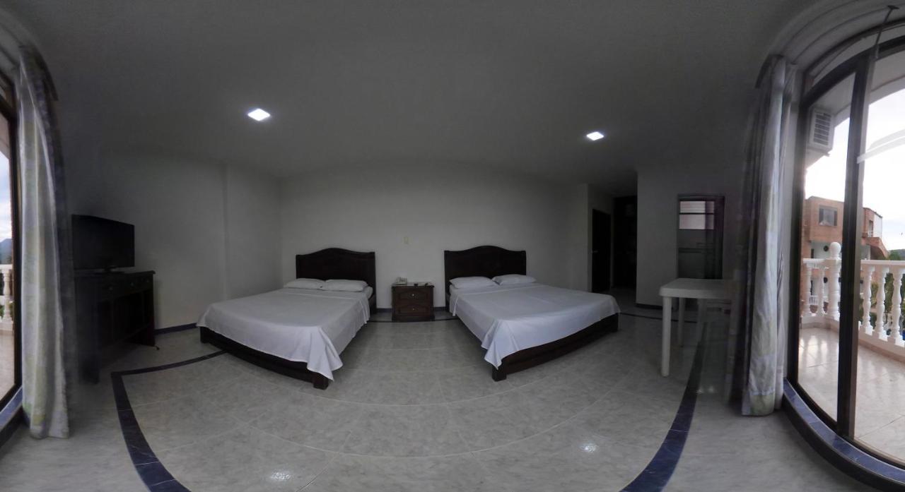 Zahira Hotel Melgar Luaran gambar