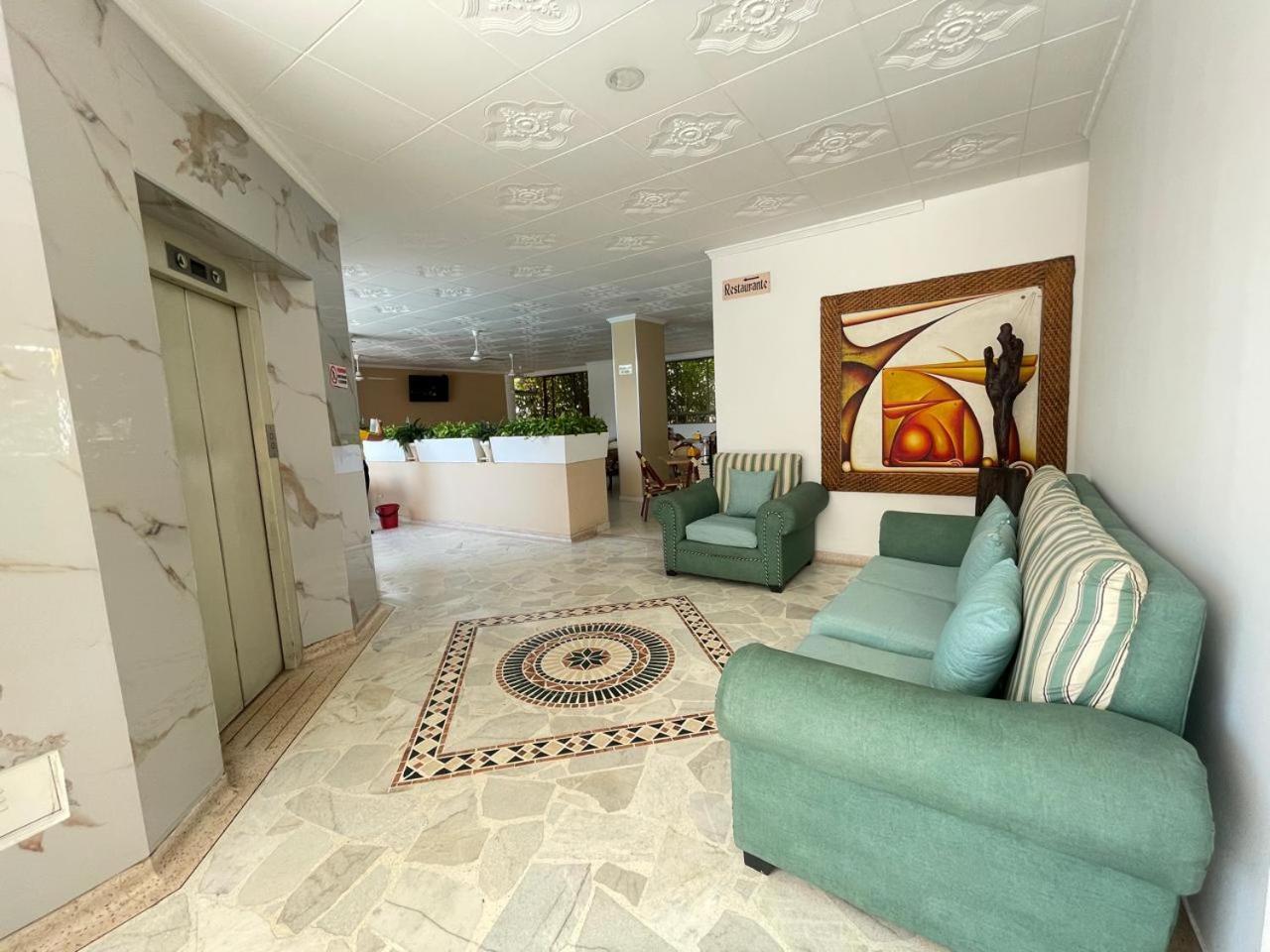 Zahira Hotel Melgar Luaran gambar