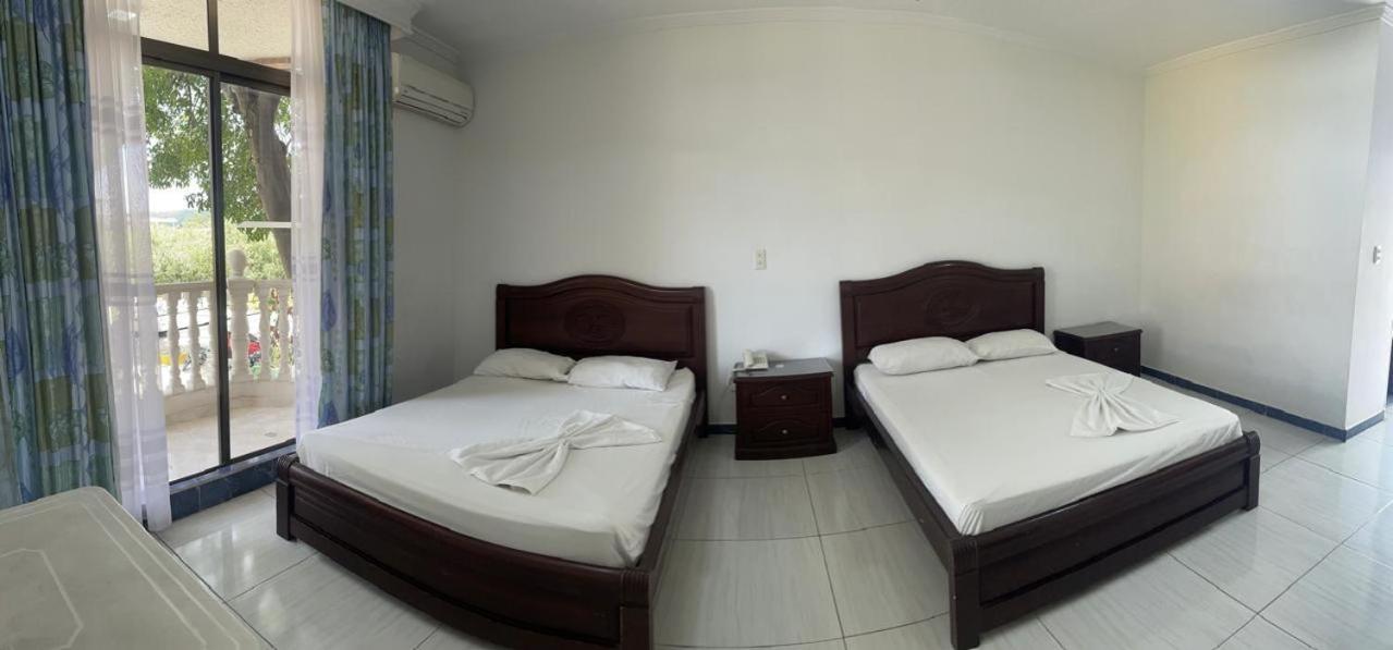 Zahira Hotel Melgar Luaran gambar
